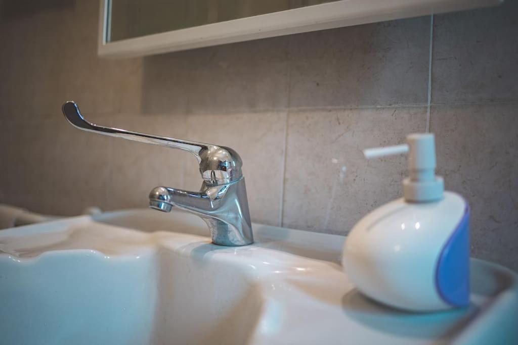 Al Torrente Apartment Monza - Milano + Free Wifi Seveso Екстер'єр фото