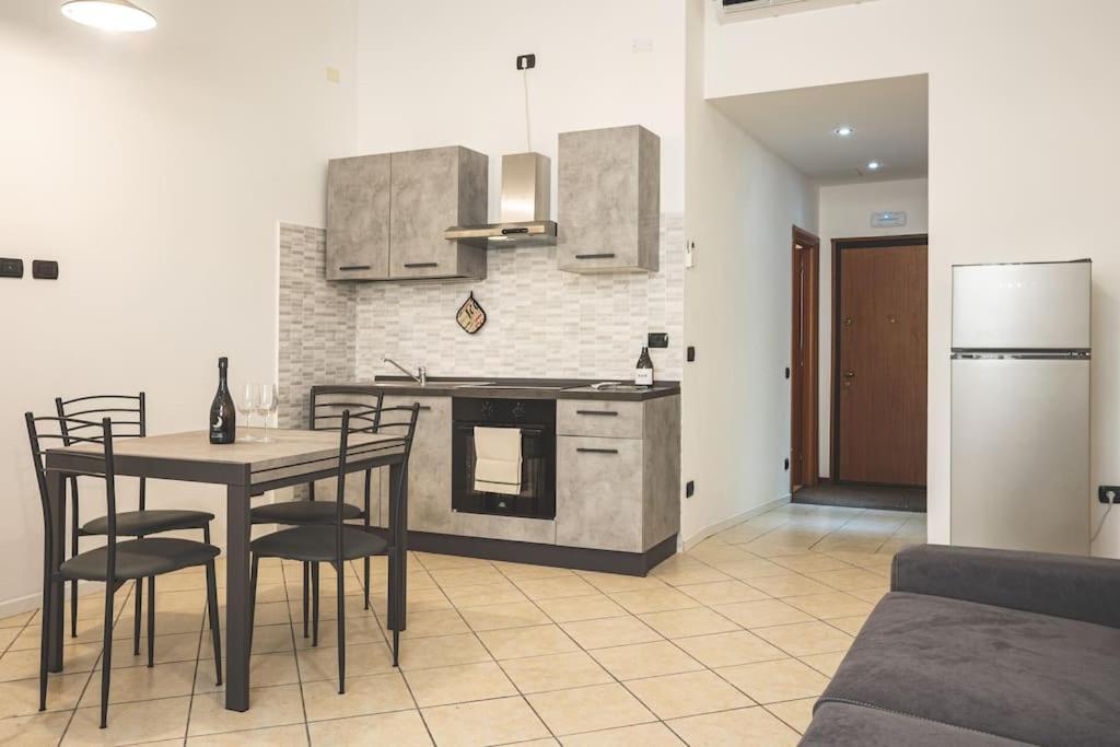 Al Torrente Apartment Monza - Milano + Free Wifi Seveso Екстер'єр фото